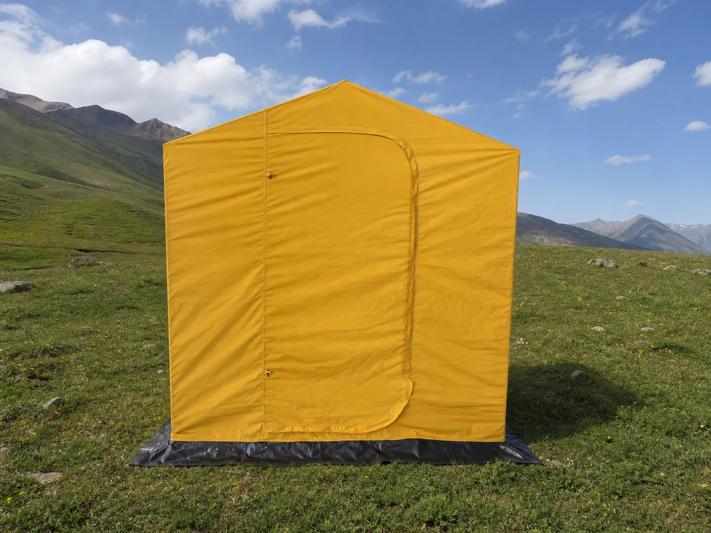 Mountaineering Expedition Tent — application scene for environment reference