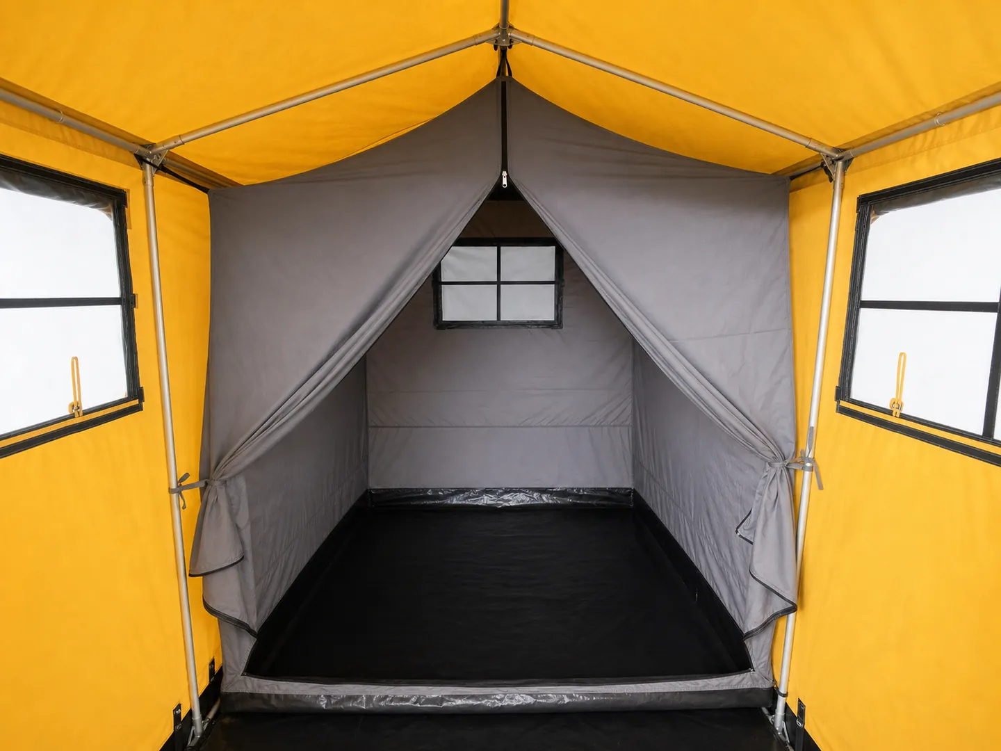 Mountaineering Expedition Tent — Interior space and usable layout