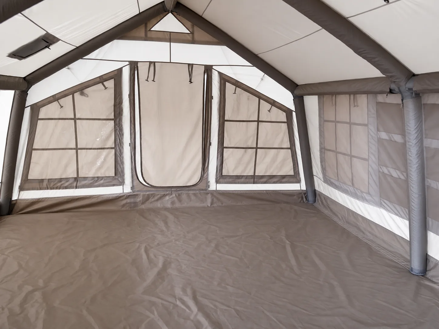 13.2 m² Inflatable Tent — view 2