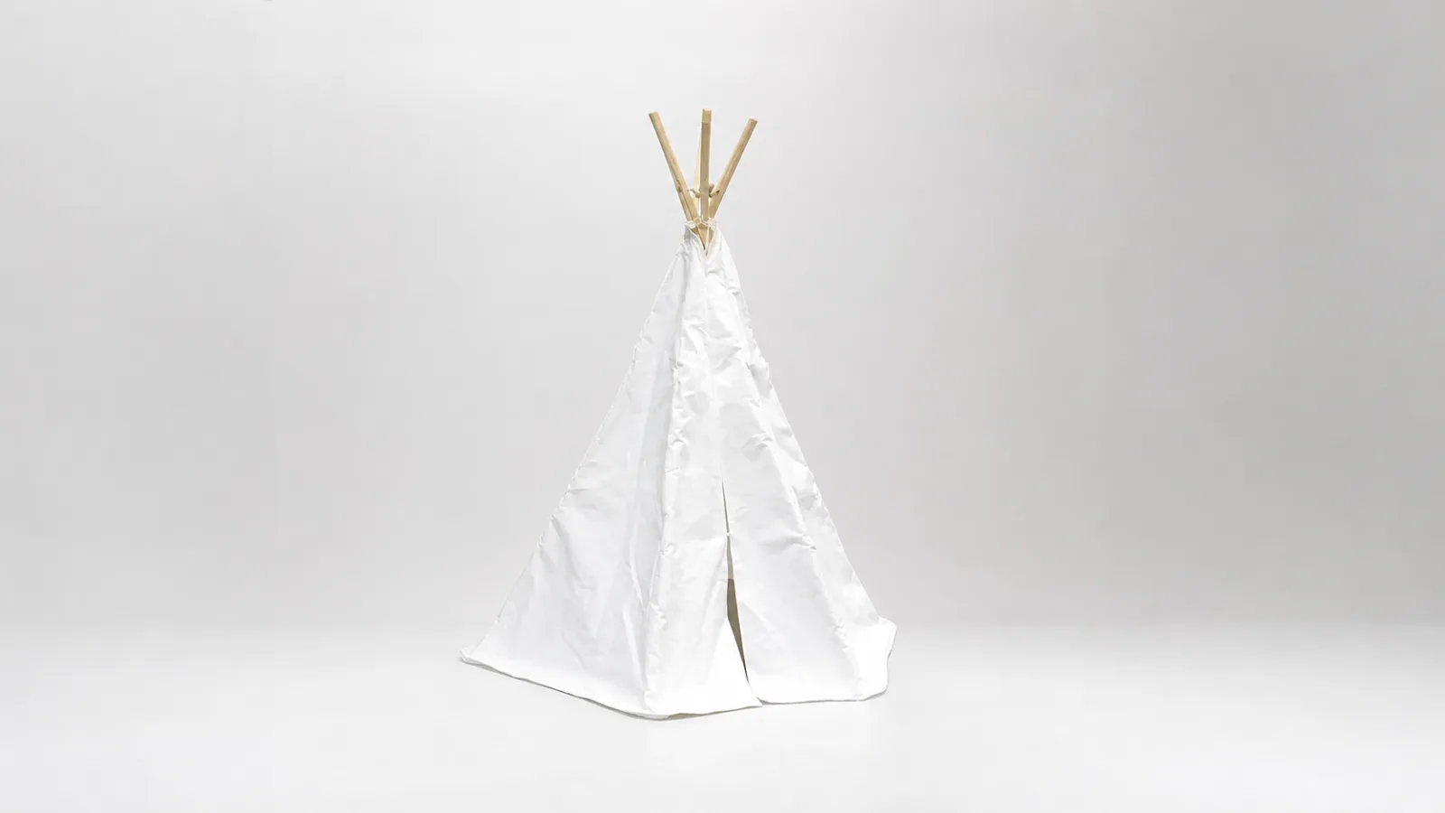Wooden-Pole Kids’ Tent